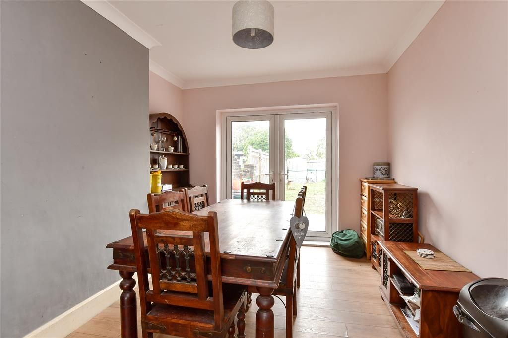 Property photo 3 of 14 Dining Area