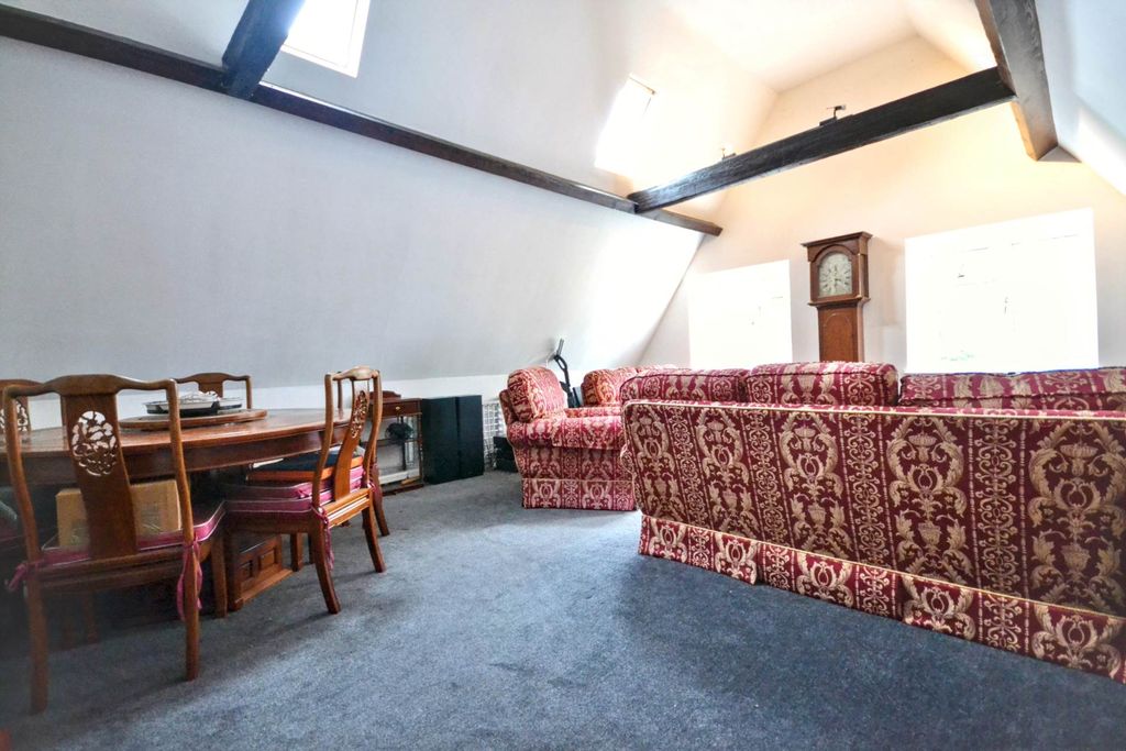 Additional image 4 of 3 bed flat for saleTwyning Manor, Twyning Tewkesbury, Gloucestershire GL20