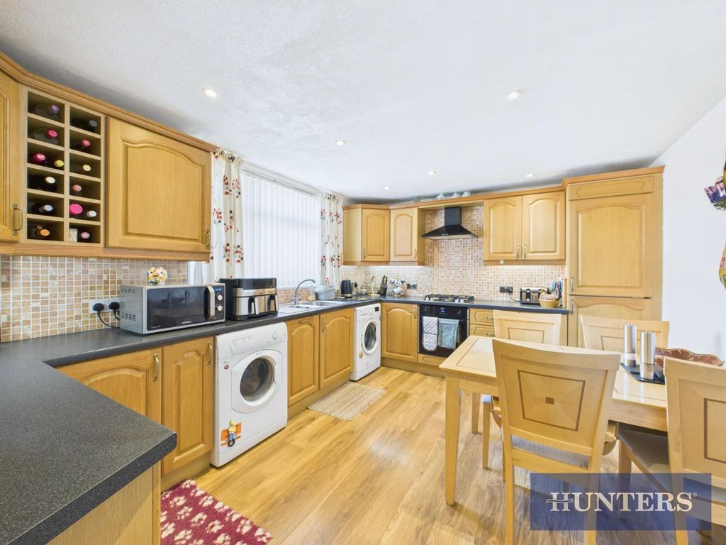 Property photo 3 of 21 Cam05333G0-Pr0044-Still017.Jpg