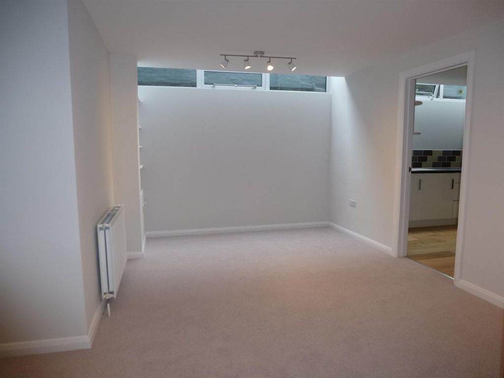 Property photo 2 of 5 Sitting Room.Jpg