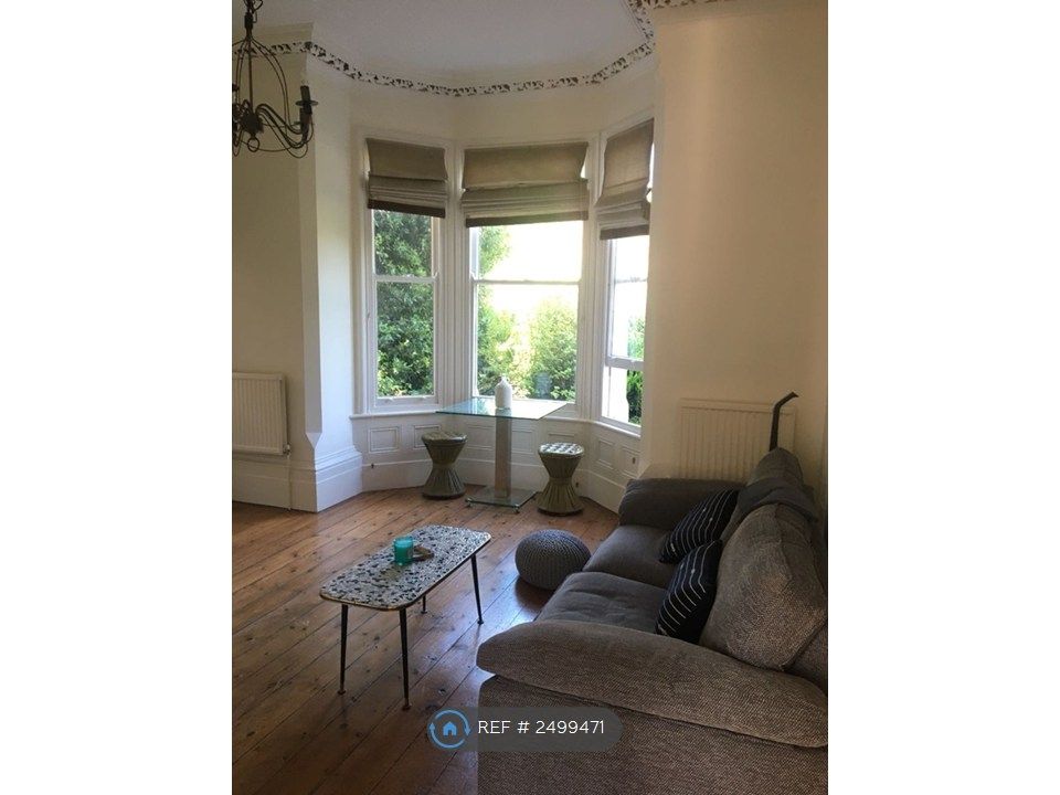 Property photo 3 of 9 Large Living Room