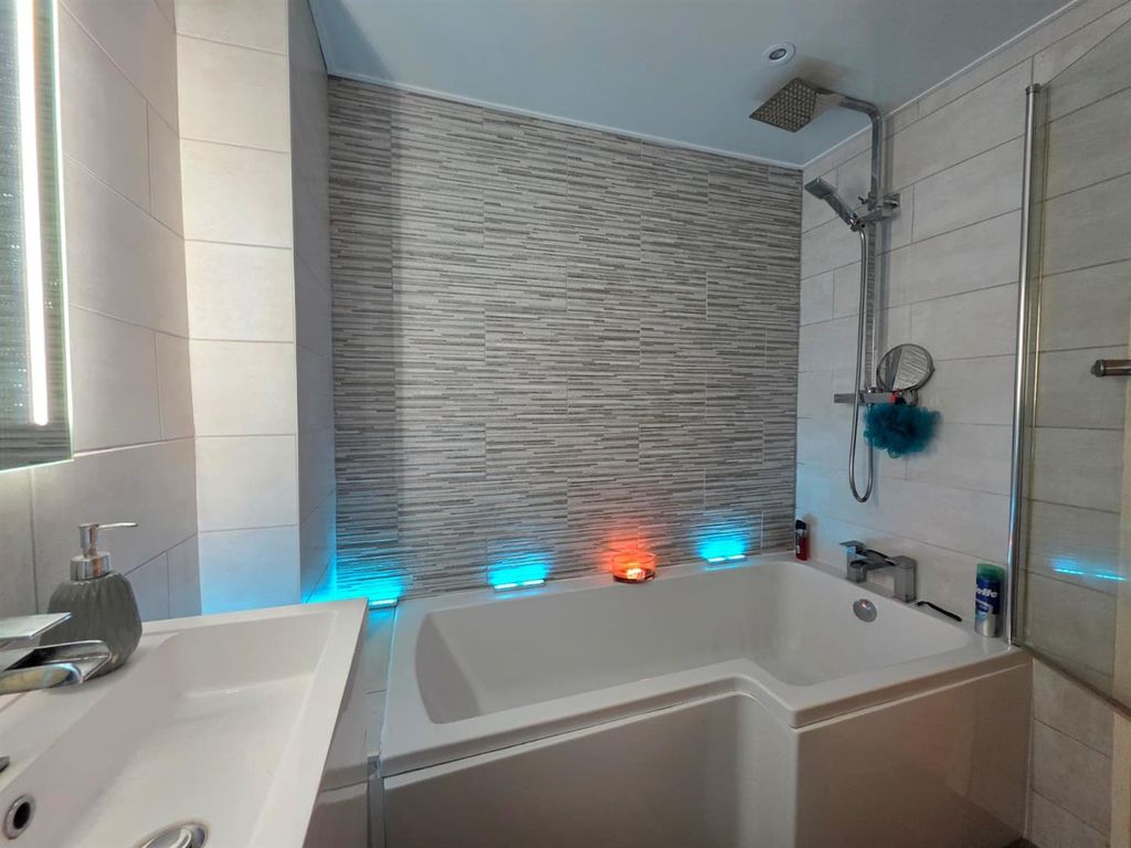 Additional image 8 of 2 bed flat for saleCork House Marina, Swansea SA1