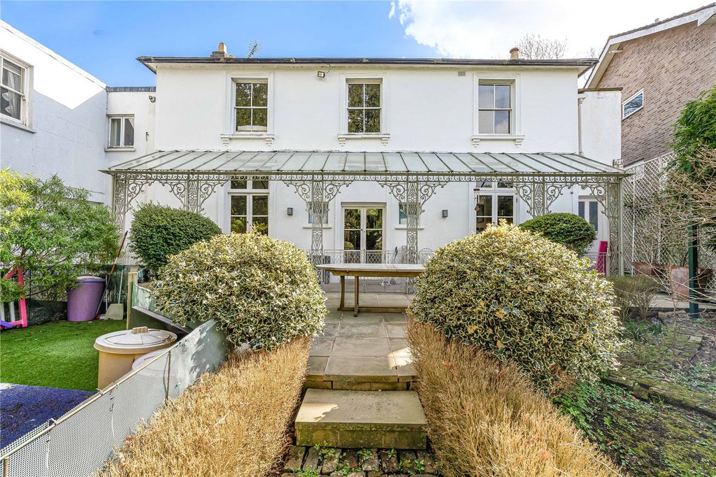 Property photo 2 of 14 Garden