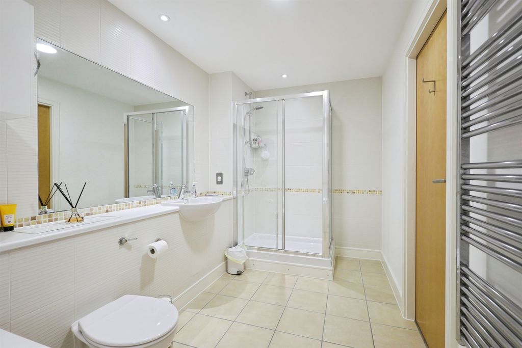 Additional image 12 of 3 bed penthouse for saleMidway Quay, Eastbourne BN23