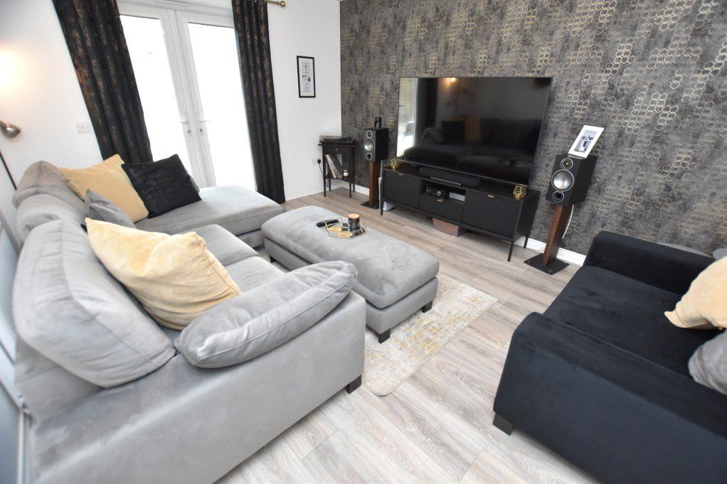 Property photo 3 of 21 Picture No. 10