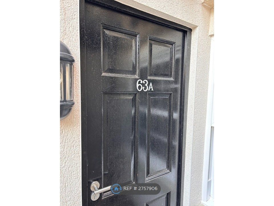 Property photo 3 of 9 Private Entrance