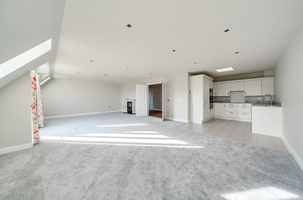 Property photo 2 of 42 Kitchen/Dining/Living Room