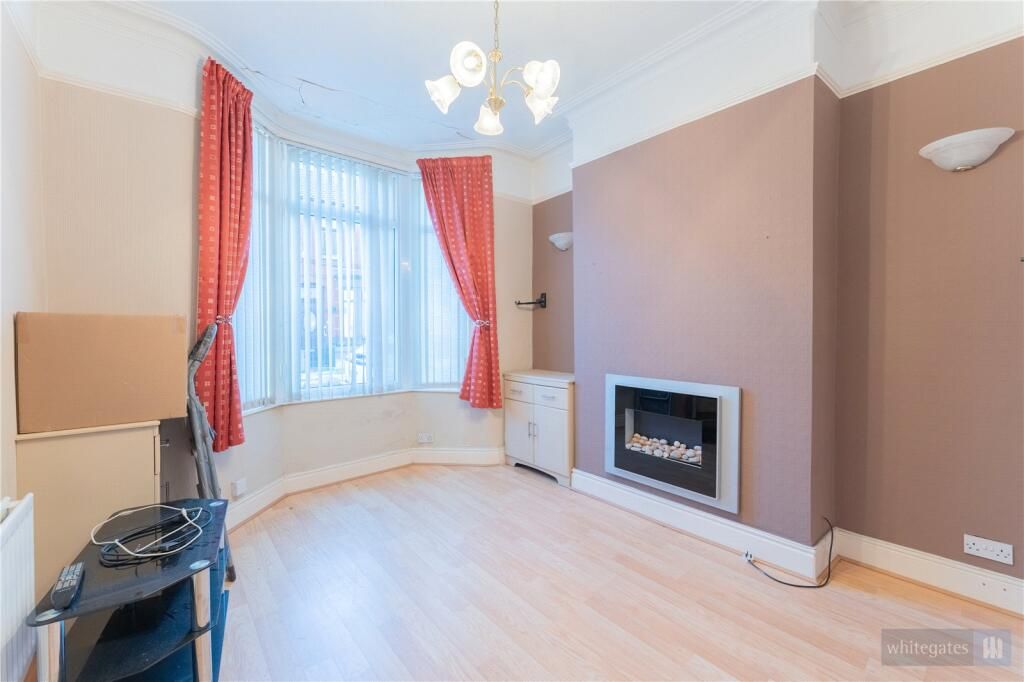 Property photo 2 of 13