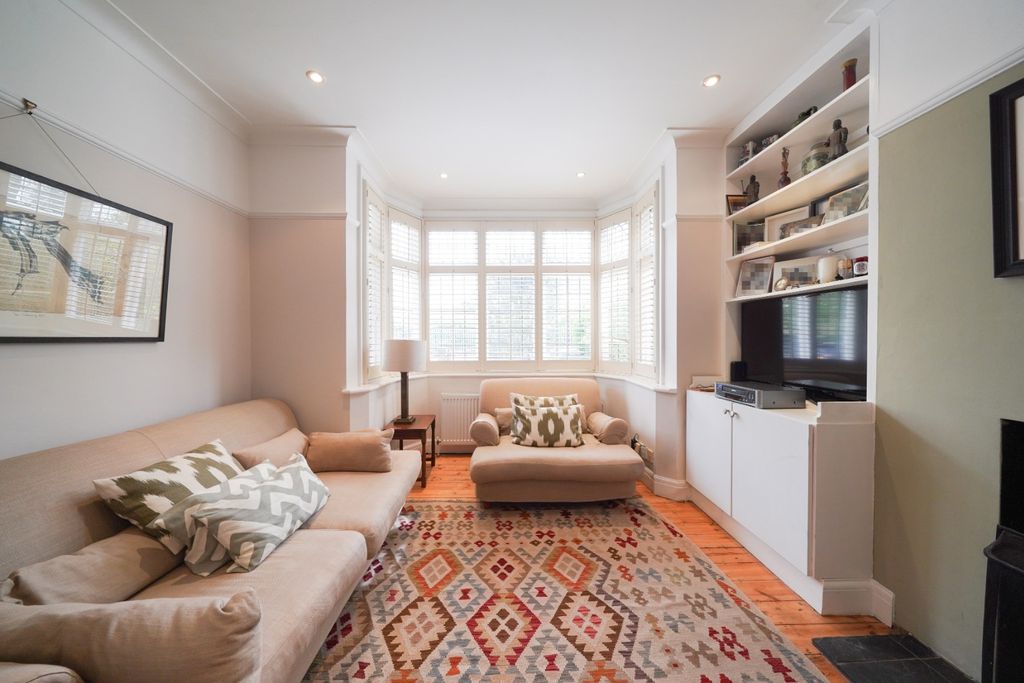 Property photo 3 of 25 4991755