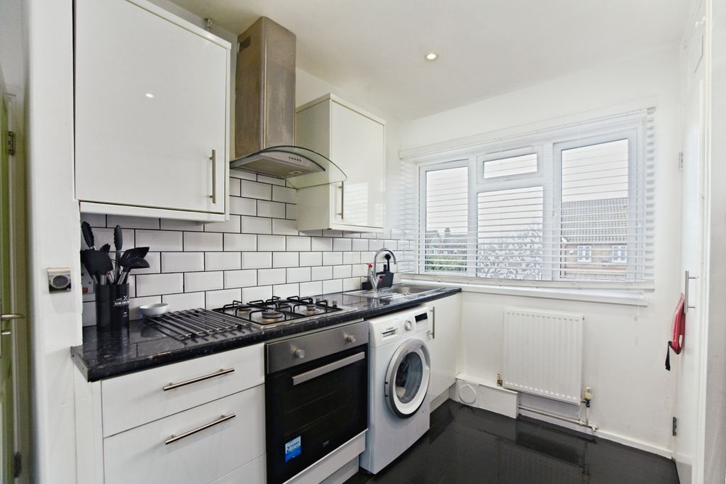 Property photo 2 of 26 Kitchen