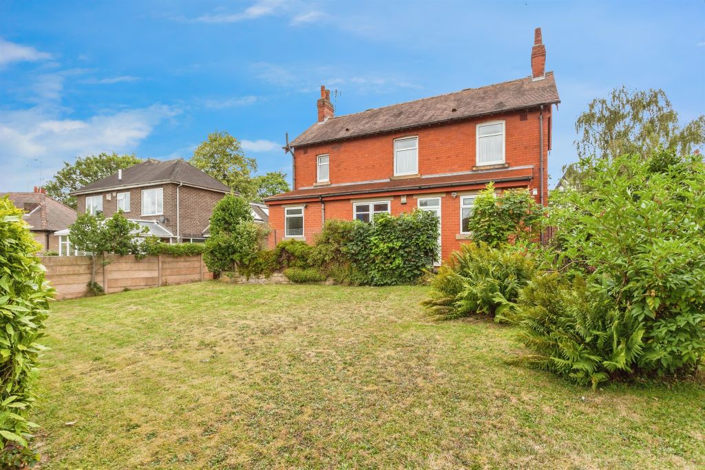 Property photo 2 of 17