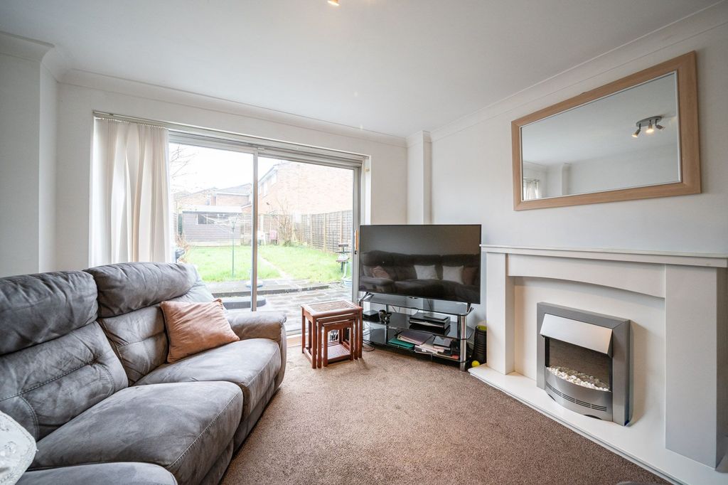 Property photo 3 of 16