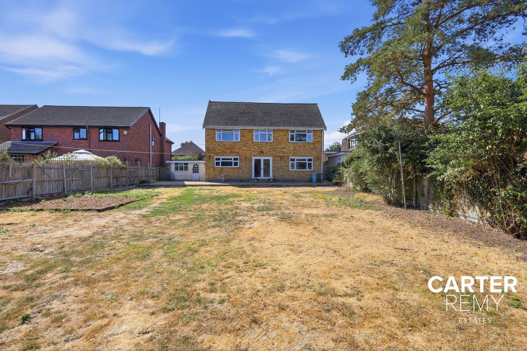 Property photo 1 of 27
