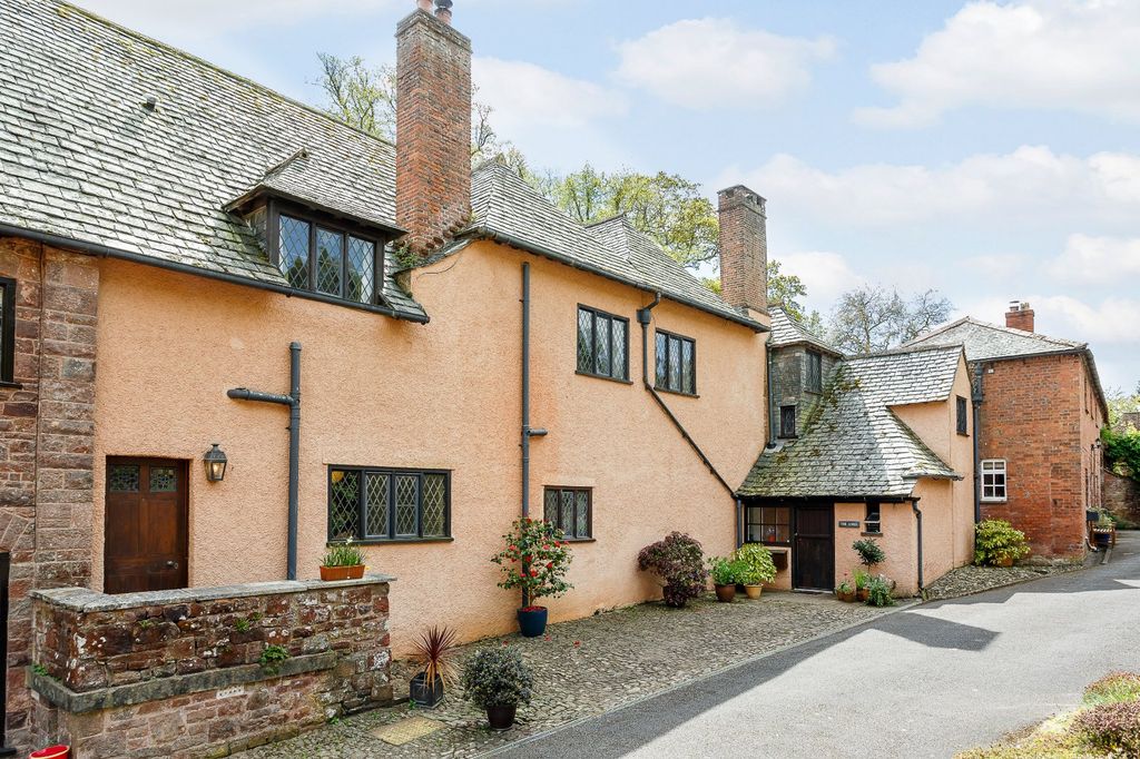 Property photo 3 of 23 The Limes