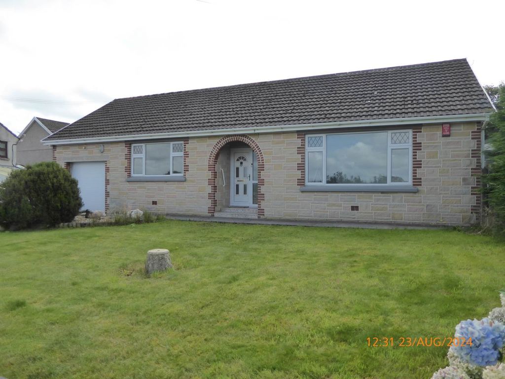 Property photo 1 of 15 P1260909