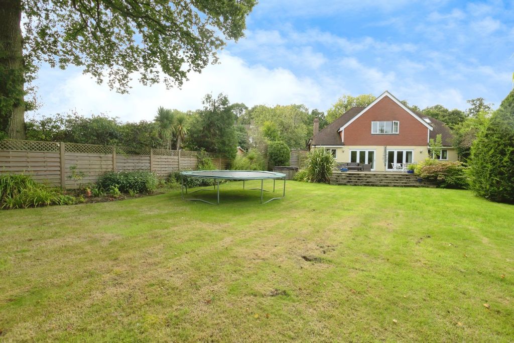 Property photo 3 of 23