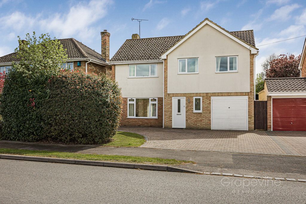 Property photo 2 of 21