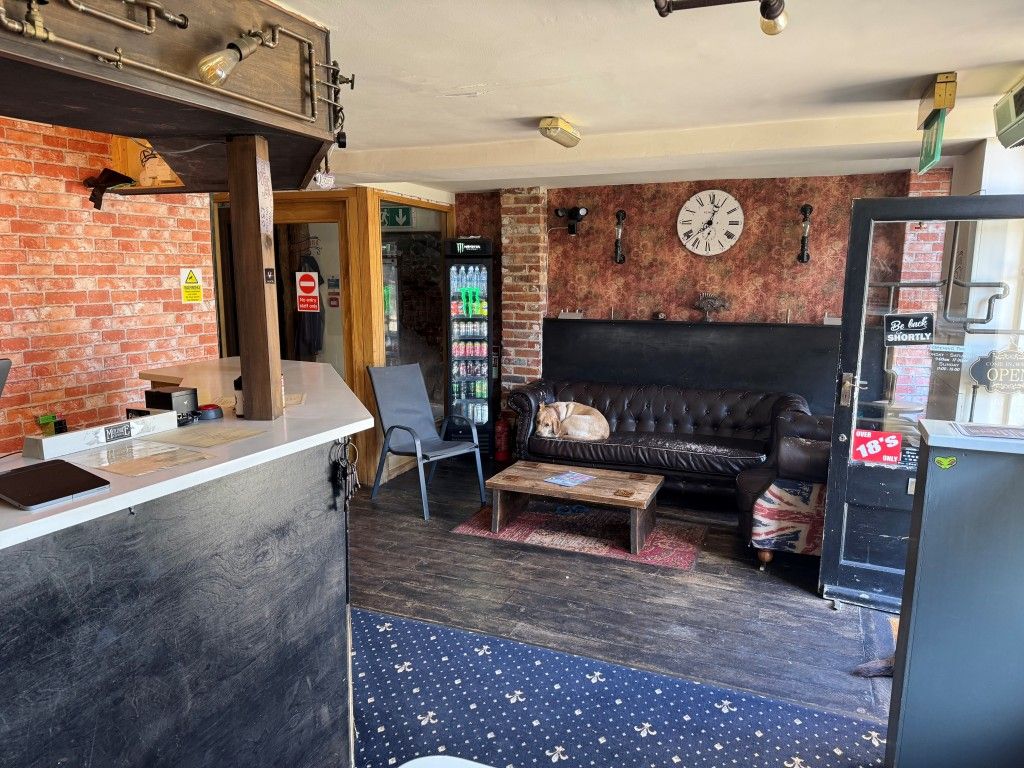Property photo 2 of 7 Inside The Ground Floor