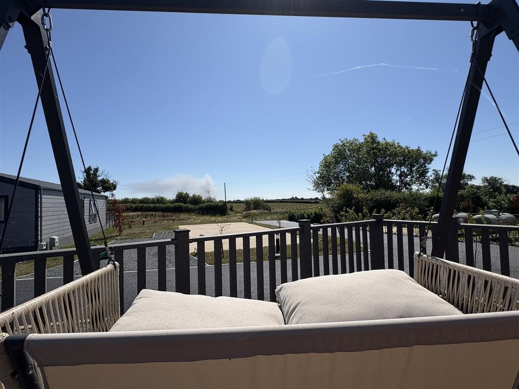 Property photo 2 of 12 Img_2072.Jpeg