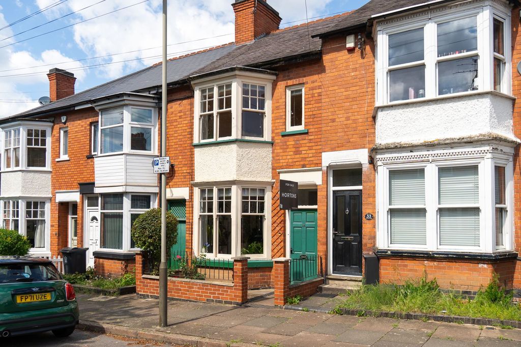 Property photo 1 of 37