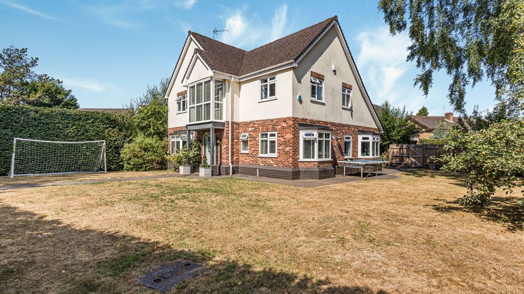 Property photo 3 of 39