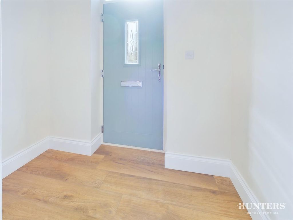 Property photo 3 of 41 Cam03792G0-Pr0098-Still002.Jpg
