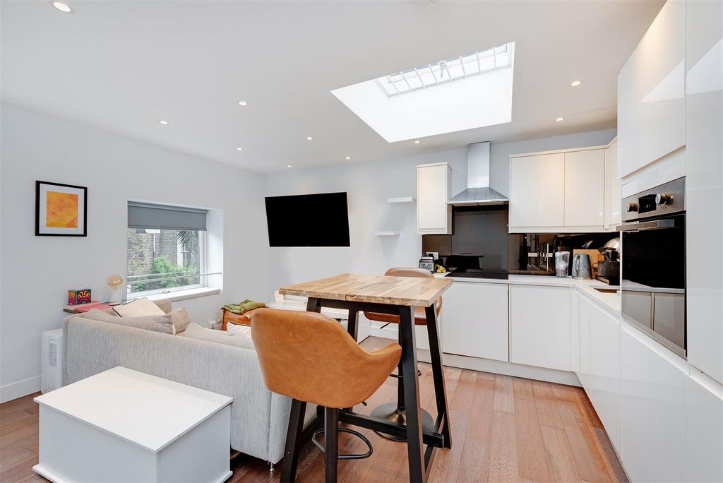 Property photo 2 of 14 54688-Hi-Res (2).Jpg