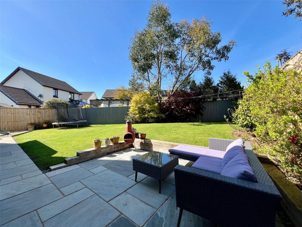 Property photo 2 of 31 Picture No. 28