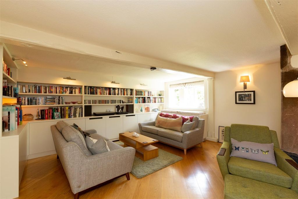 Property photo 3 of 37 013-K33A5333.Jpg