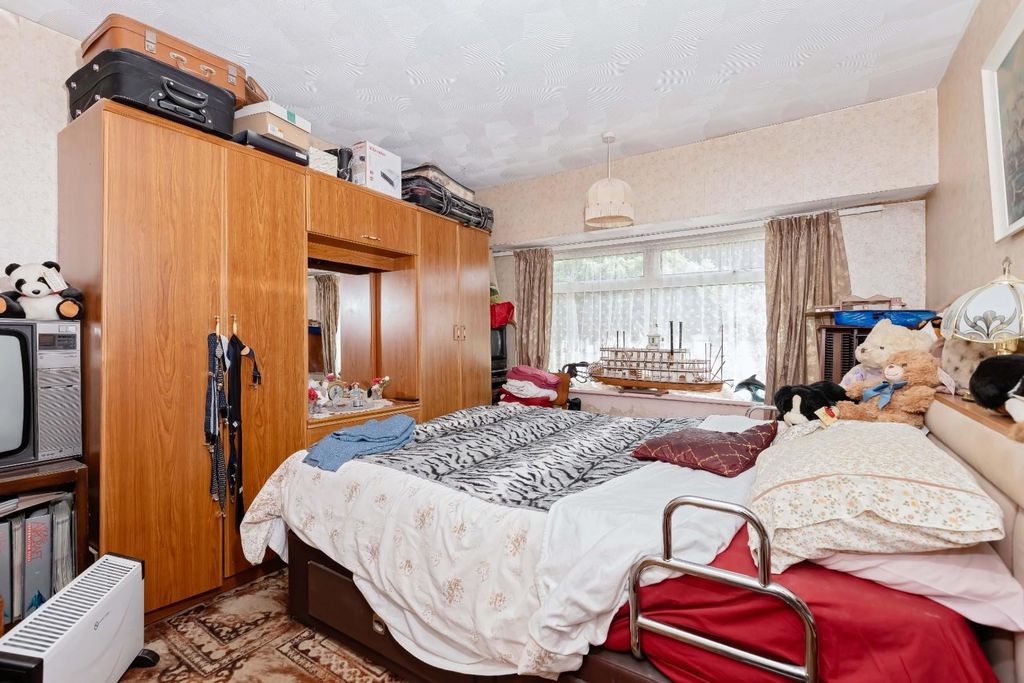 Property photo 1 of 12 Ambleside.Jpg