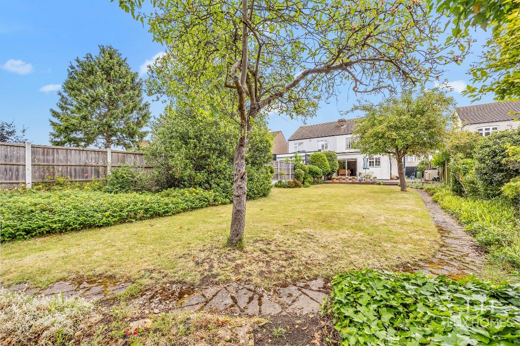 Property photo 2 of 22