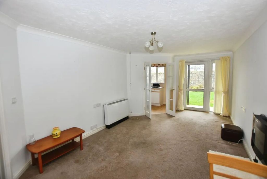 Property photo 2 of 14 Picture 2