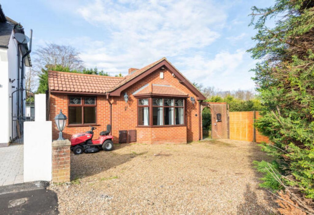 Property photo 2 of 23