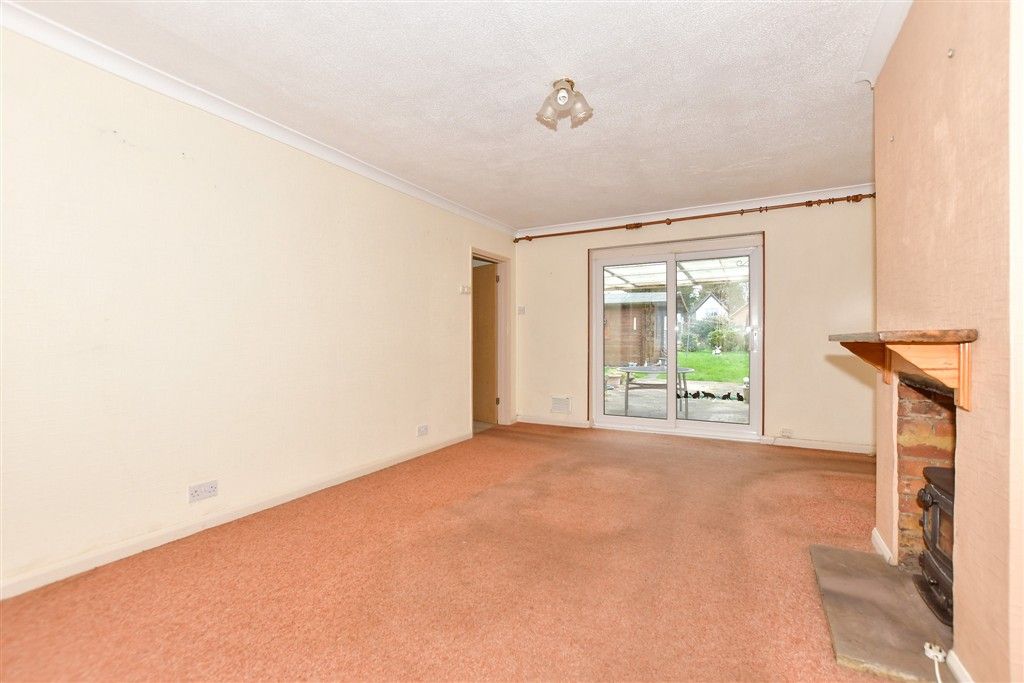 Property photo 1 of 19 Lounge