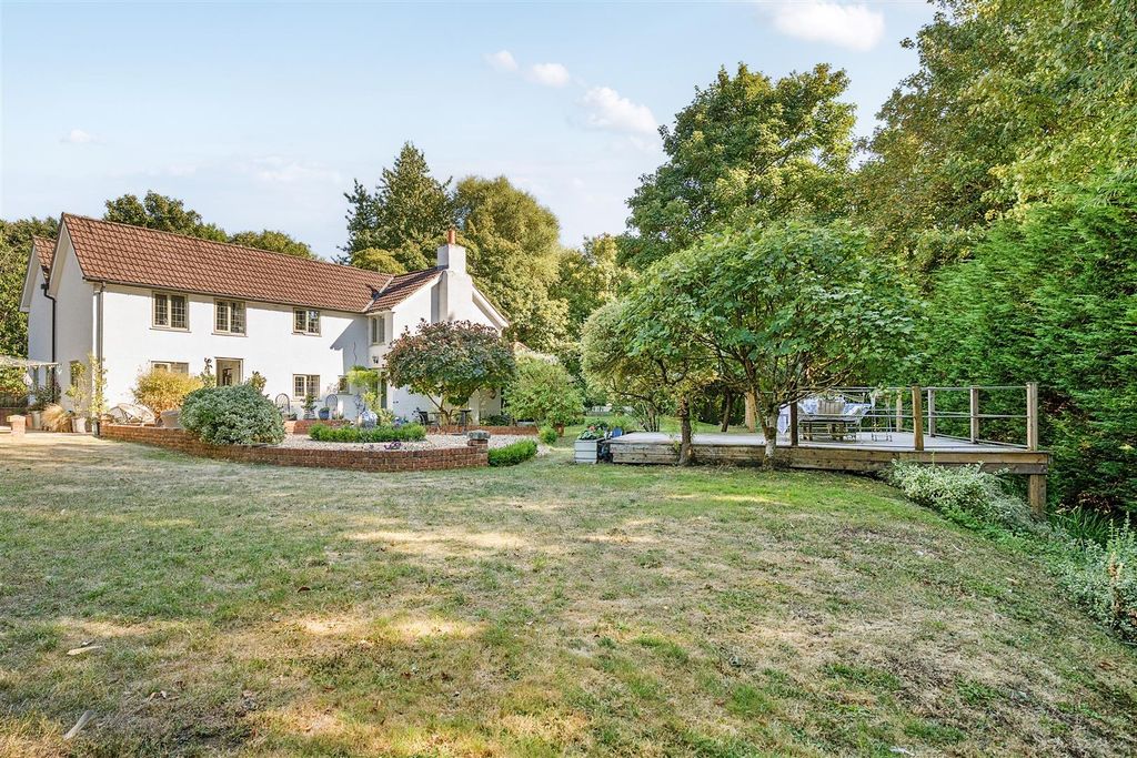 Property photo 1 of 39 1342122-12-68A97244c4Bf5.Jpg