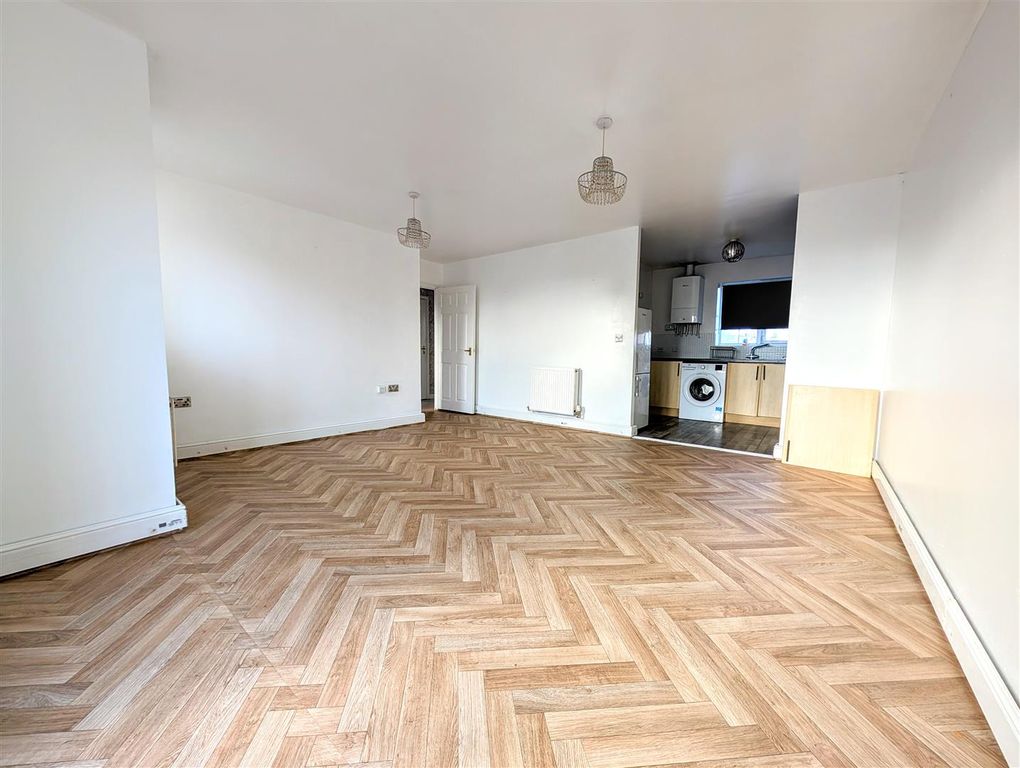 Property photo 3 of 13 Lounge 2.Jpg