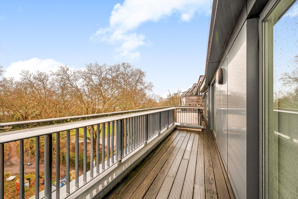 Property photo 3 of 12 Image