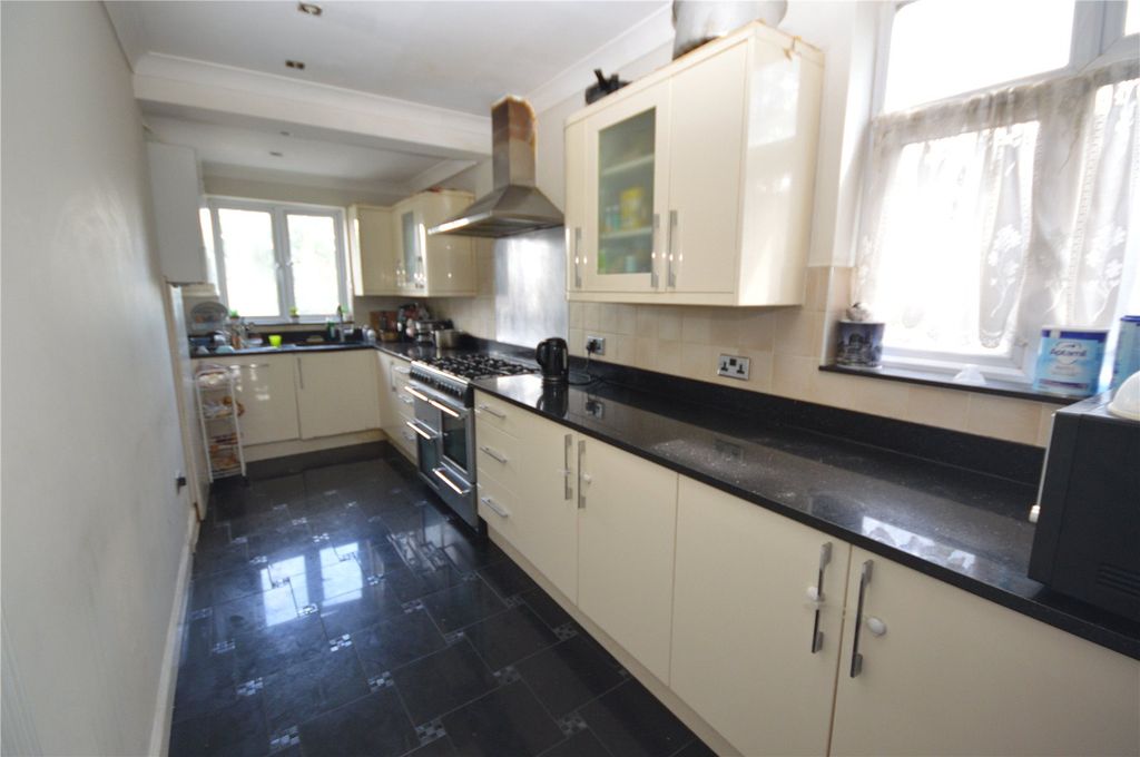 Property photo 3 of 15 Picture No. 04