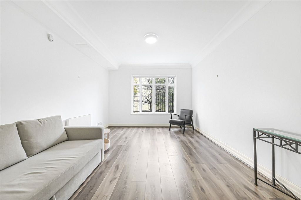 Property photo 2 of 12 Picture No. 04