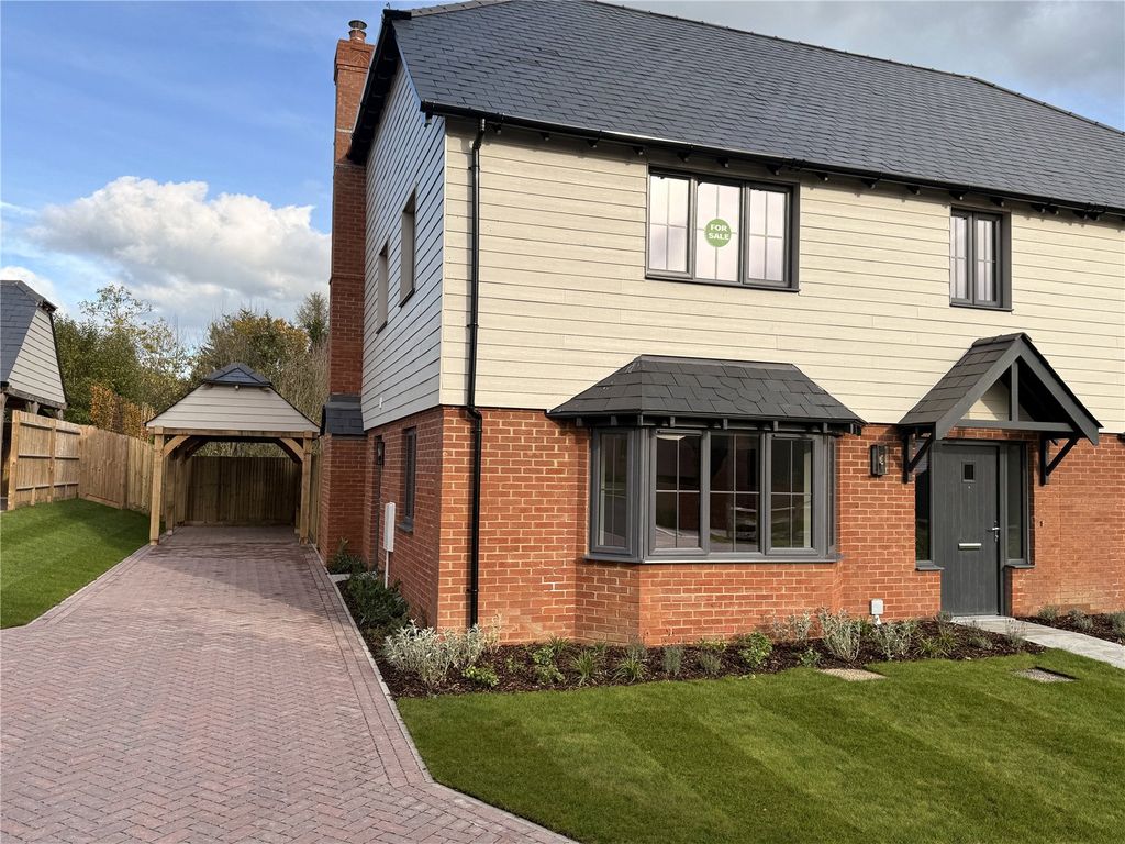 Property photo 1 of 14 Front Of Down