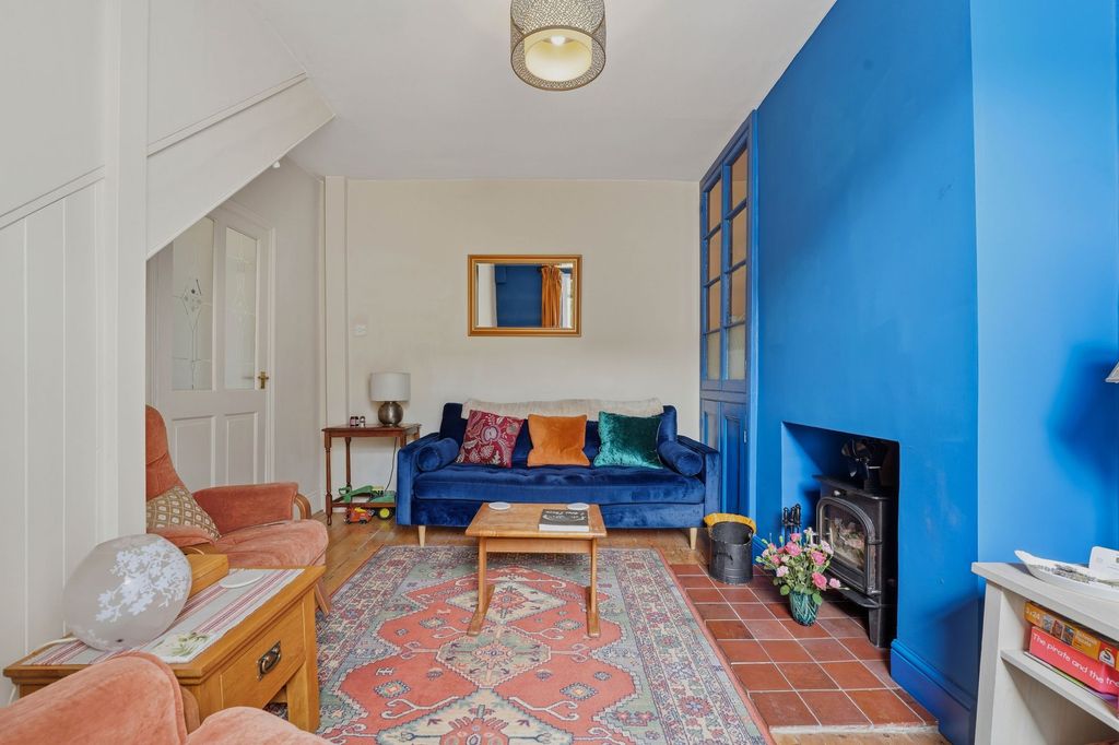 Property photo 1 of 24