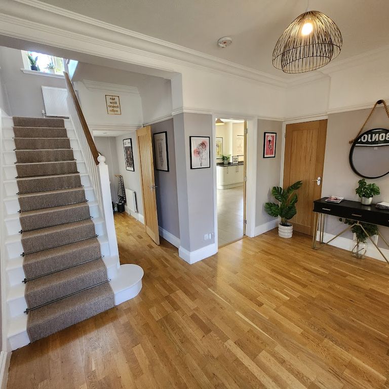 Property photo 3 of 26 Entrace