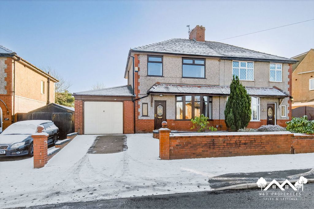 Property photo 1 of 41