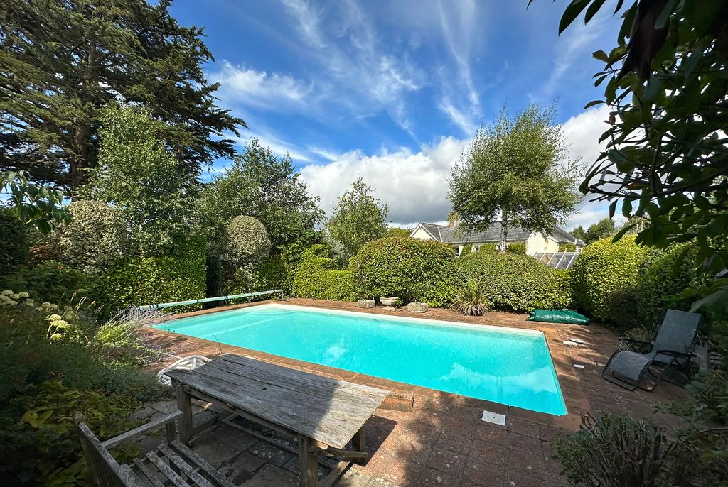 Property photo 2 of 25 Otc Pool