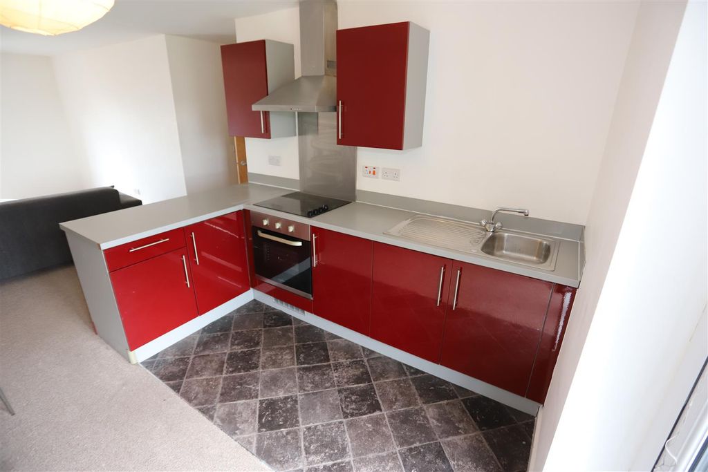 Property photo 3 of 9