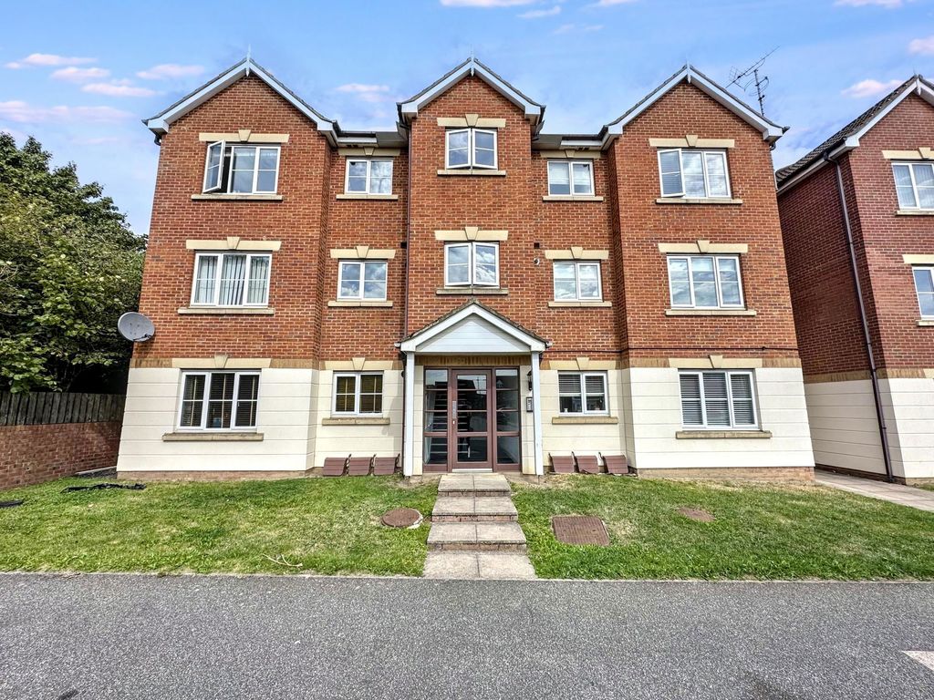 Property photo 1 of 15