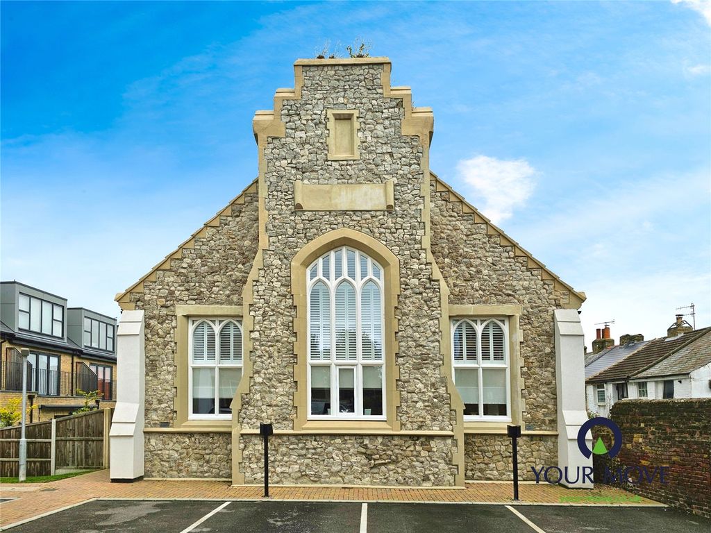 Property photo 1 of 11 External