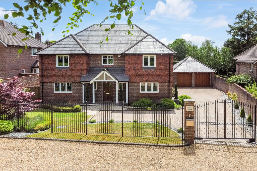 Property photo 1 of 16