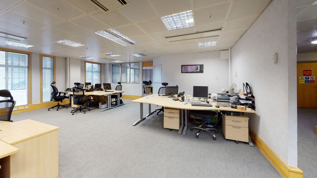 Property photo 3 of 13 Open Plan Office 