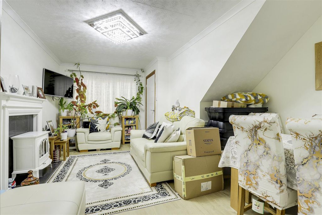 Property photo 2 of 12 01.Jpg